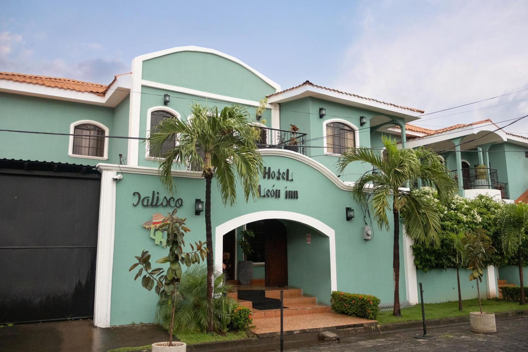 Hotel Leon Inn Buitenkant foto